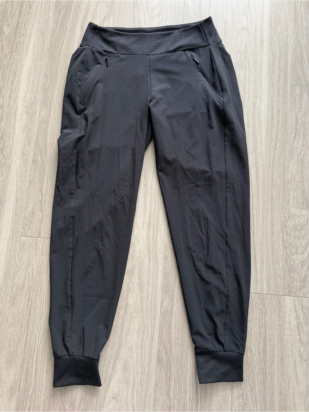 Athleta Black Women’s Jogger Pants